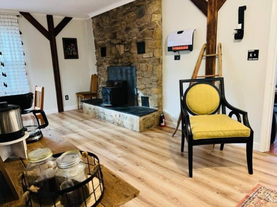 הארפרס פרי Mountain Lake Retreat - Hot Tub, Lake, Fire Pit, Wineries, Restaurant מראה חיצוני תמונה