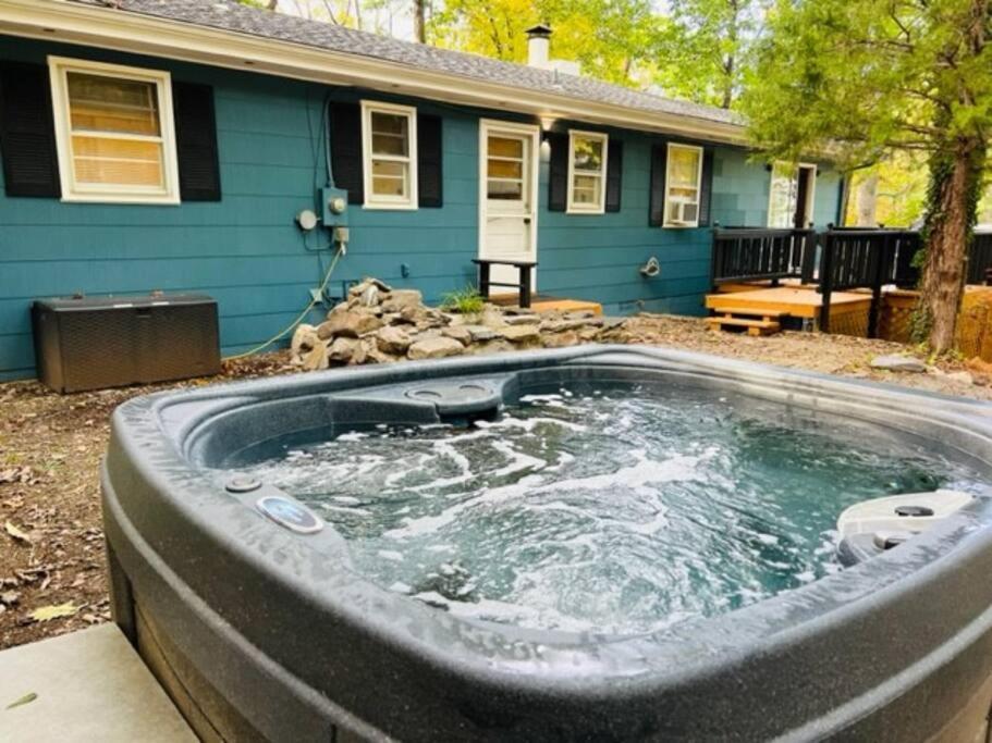 הארפרס פרי Mountain Lake Retreat - Hot Tub, Lake, Fire Pit, Wineries, Restaurant מראה חיצוני תמונה