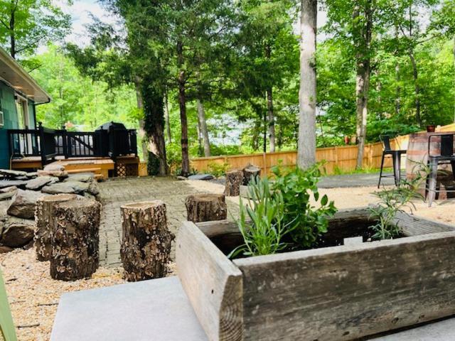 הארפרס פרי Mountain Lake Retreat - Hot Tub, Lake, Fire Pit, Wineries, Restaurant מראה חיצוני תמונה